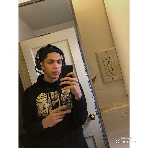 Trovo profile picture for @Selling